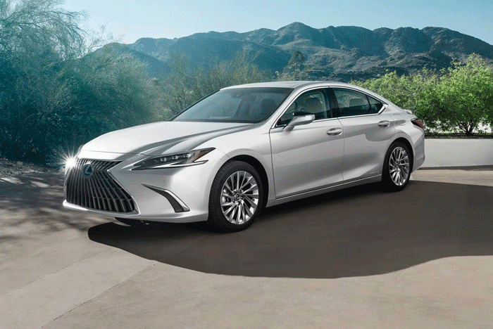 Economical and Luxurious – all included in the 2024 Lexus ES